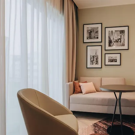 Hyatt Place 4*
